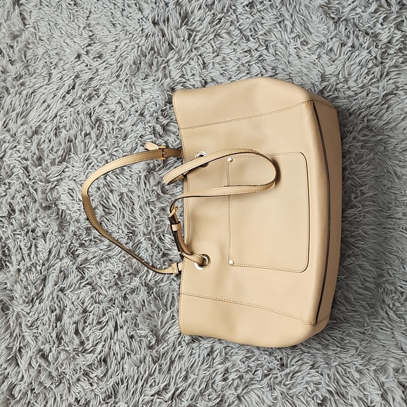 Michael kors tote - Picture 3 of 8